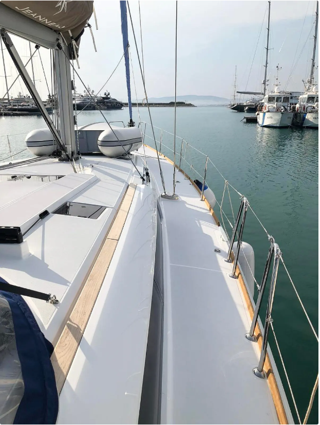 Sailing yacht Sun Odyssey 519 Misty