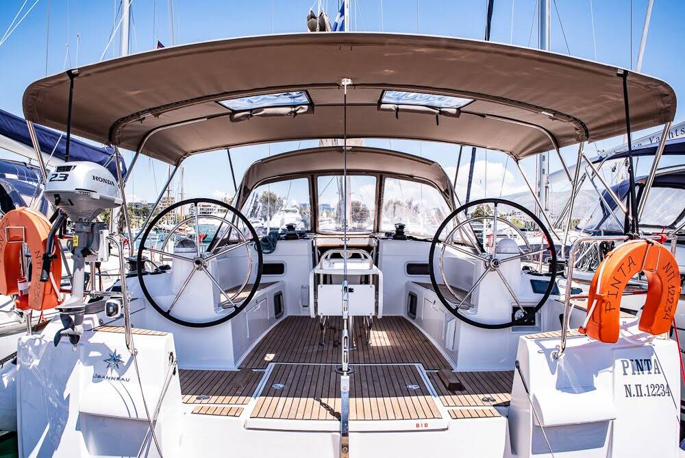 Sailing yacht Sun Odyssey 519 Pinta