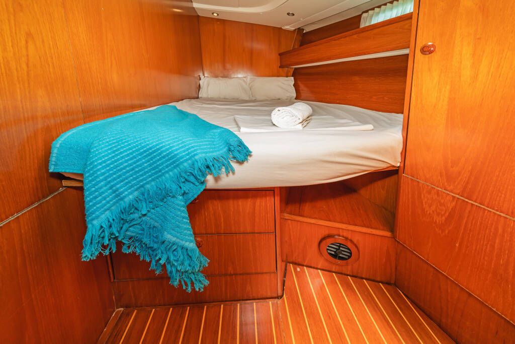 Sailing yacht Sun Odyssey 54 DS Veni
