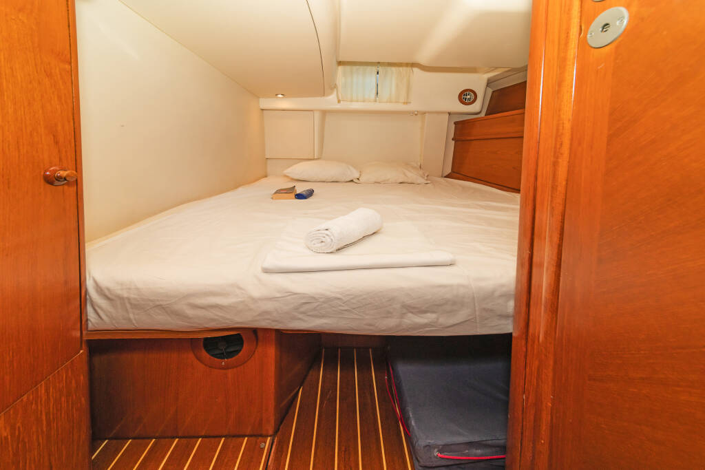 Sailing yacht Sun Odyssey 54 DS Veni