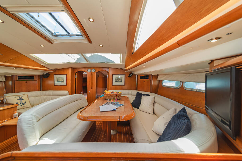 Sailing yacht Sun Odyssey 54 DS Veni