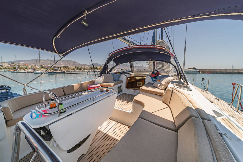 Sailing yacht Sun Odyssey 54 DS Veni