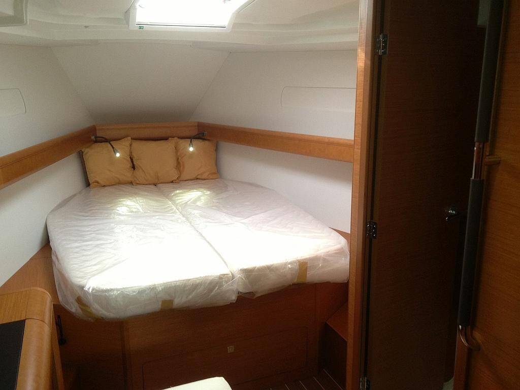 Segelyachten Sun Odyssey - DOUBLE CABIN Sailing school - double cabin