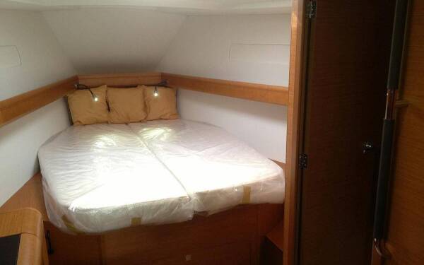 Sun Odyssey - DOUBLE CABIN Sailing school - double cabin Trogir, Yachtclub Seget (Marina Baotić)