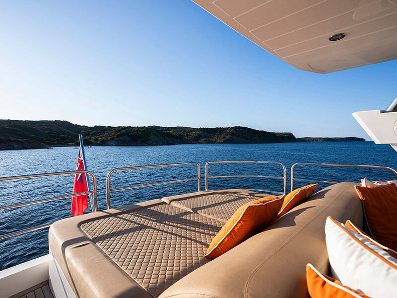 Motor yacht Sunseeker Manhattan 73 Goldeneye