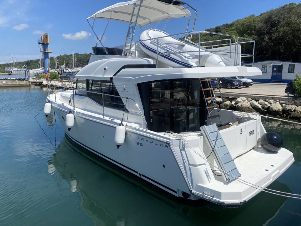 Motorboot Swift Trawler 35 Fritz