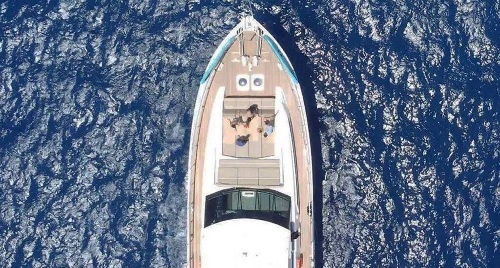 Motor yacht Tecnomarine 95 Lady Mytro