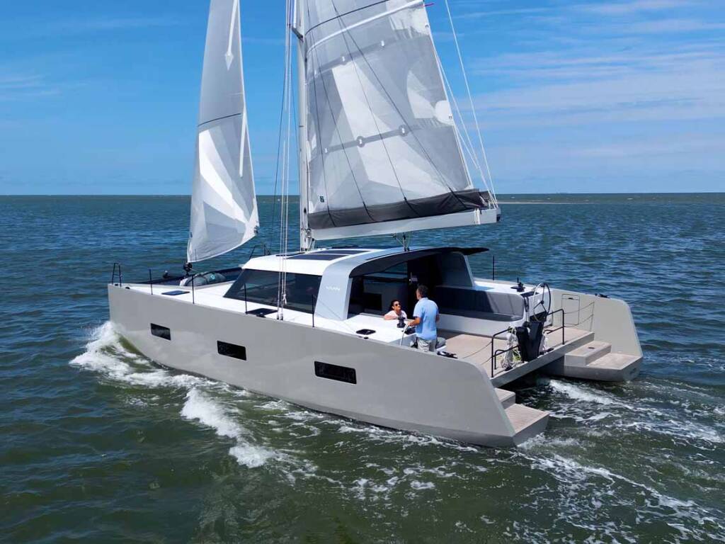 Katamaran Vaan R4 Electric Silence