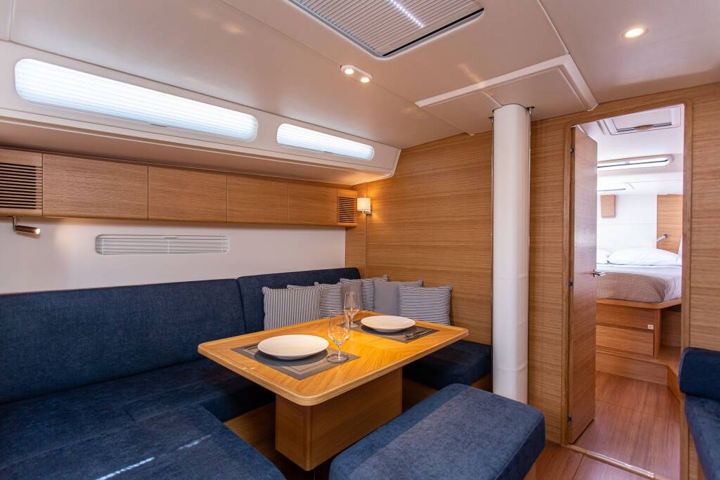 Sailing yacht X4⁶ Artemis