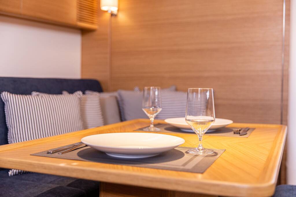 Sailing yacht X4⁶ Artemis