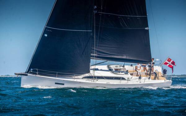 Xp 44 Gazelle Lavrion - Olympic Marine