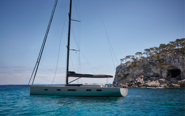 Y8 Nadamas Athens, Zea Marina
